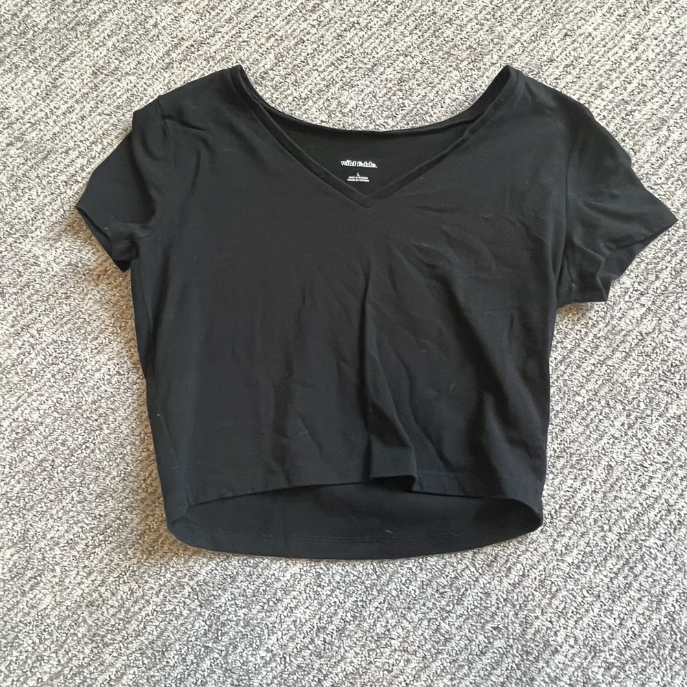 Target cropped tee, black V neck
